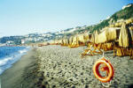 Insel Ischia. Badestrand bei Thermal-Garden